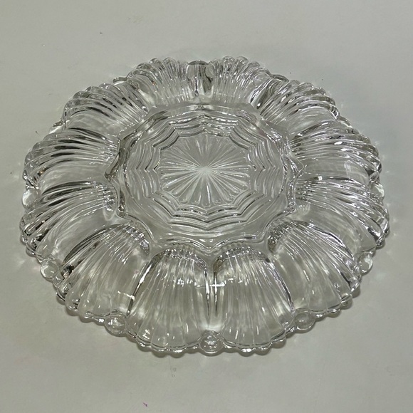 Elegant Clear Glass Decorative Plate - Picture 3 of 5